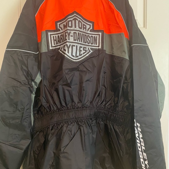 Harley Davidson Rain Suit, New with tags! - Picture 4 of 10